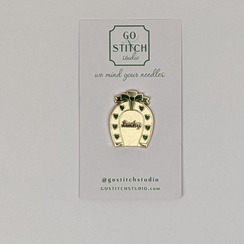 Lucky Heart Horseshoe - Green Needle Minder Magnet
